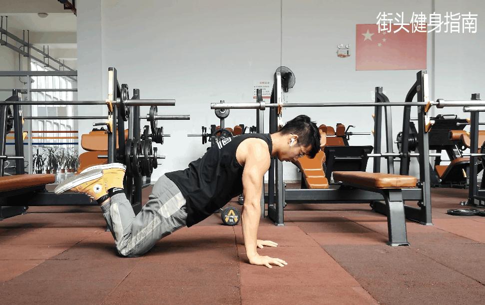 不会做俯卧撑的怎么练,俯卧撑做不了10个怎么练胸肌