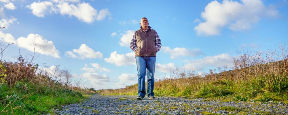 中年女人摄入的热量多少才能减肥,中老年人减肥需要注意的事项