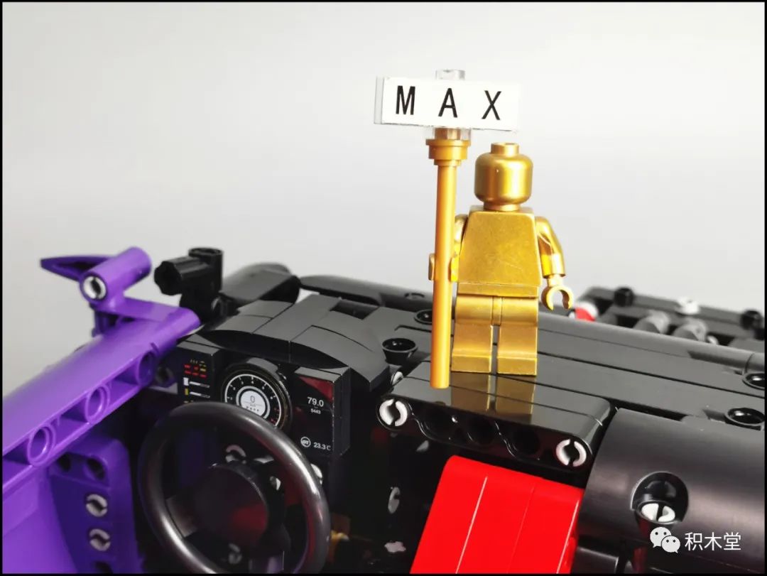 D.Va配色的18Ksuper马丁one-77「虚测评」