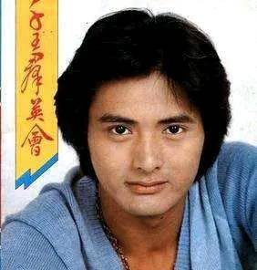 周润发20岁到67岁,周润发的年轻照片