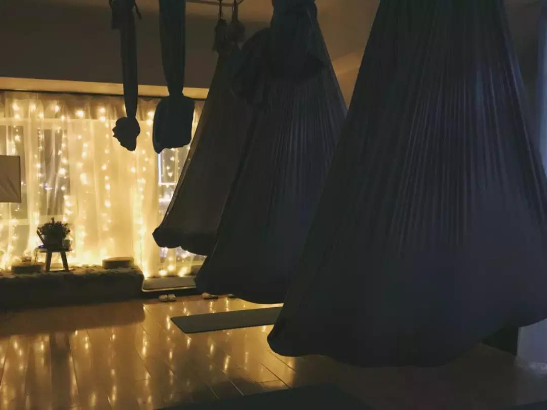 沈阳瑜伽私教,沈阳空中弹力瑜伽