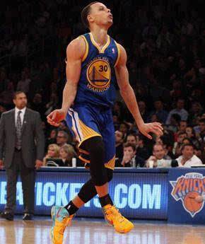 现役十大后卫招牌动作,后卫经典庆祝动作