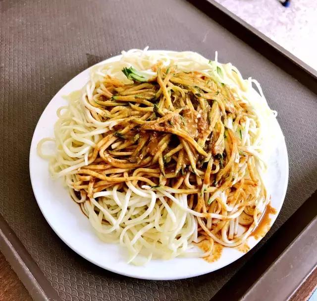 没想到北京地铁4号线这几站地能有30家好吃的，够你吃一年