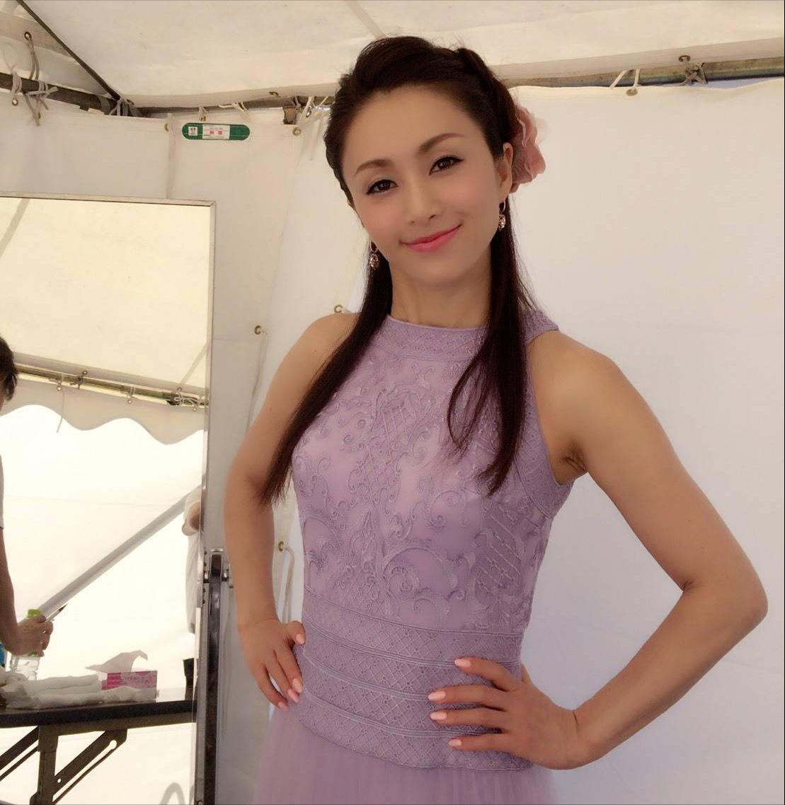 酒井法子真实事件,酒井法子的沦落之路