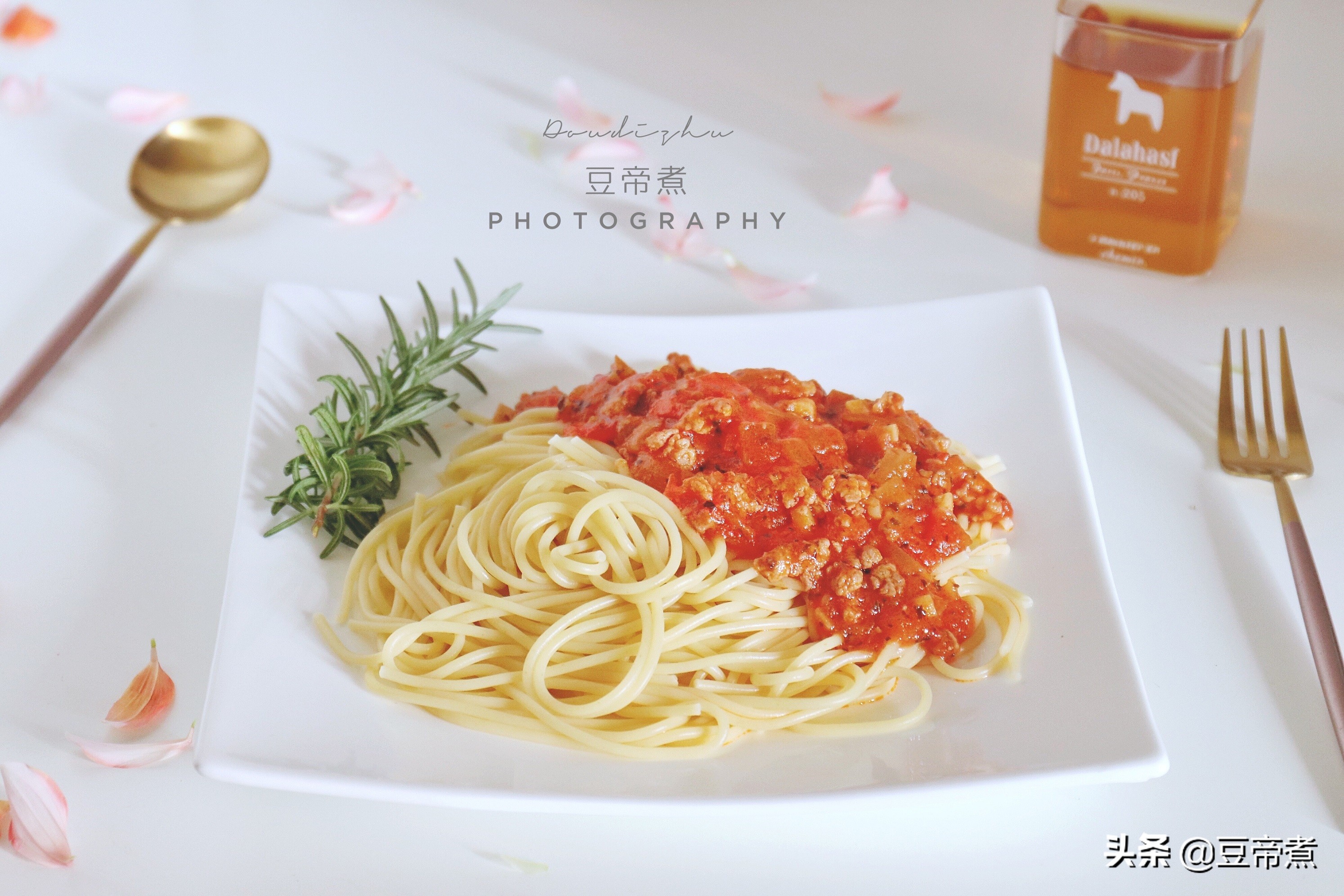 此面为什么叫意大利面？面团筋道很有口感，再搭配特制酱料太完美