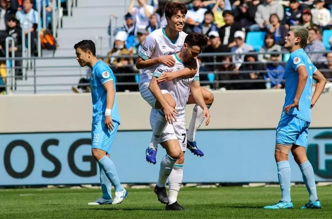 广州恒大亚冠小组赛比赛,广州恒大与五大联赛