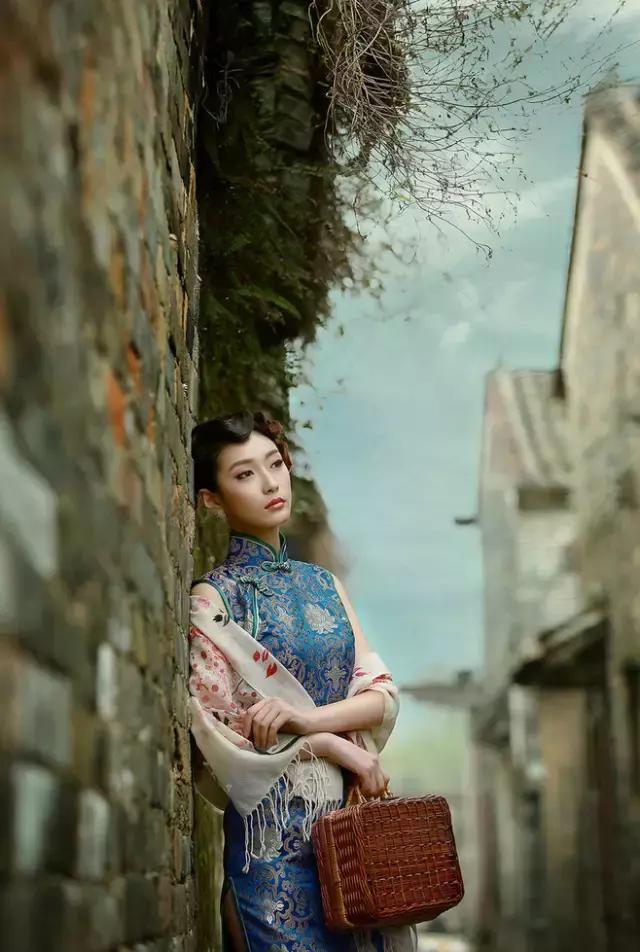 旗袍的倾国倾城,旗袍女人一种倾国倾城的美