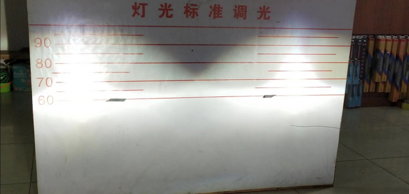 本田飞度升级车灯多少钱,本田飞度升级海拉五双光透镜