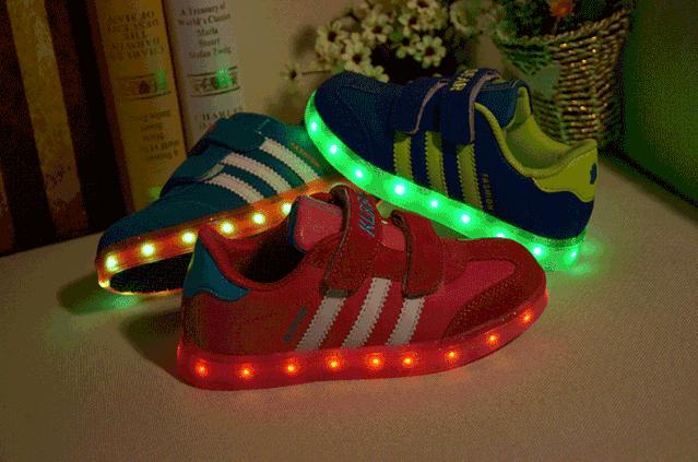 这种鞋千万别给孩子穿,这种劣质毒鞋千万别给儿童穿