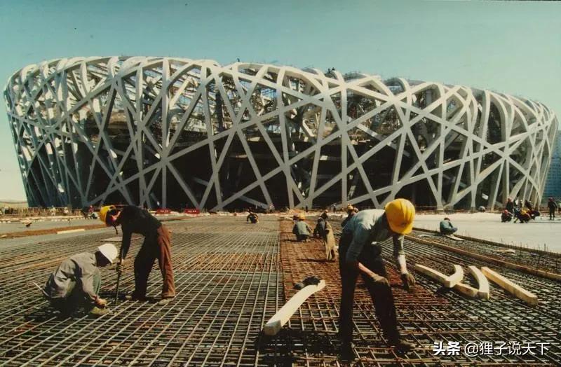 鸟巢总耗资,耗资两亿鸟巢