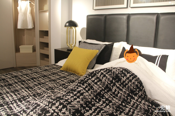 再浓的感情,适合年轻人的轻奢中式实木床