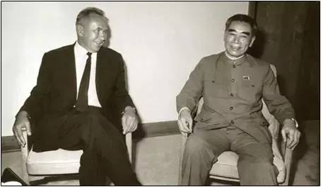 深切缅怀周总理!周恩来最后岁月:我体重还有61斤请主席放心