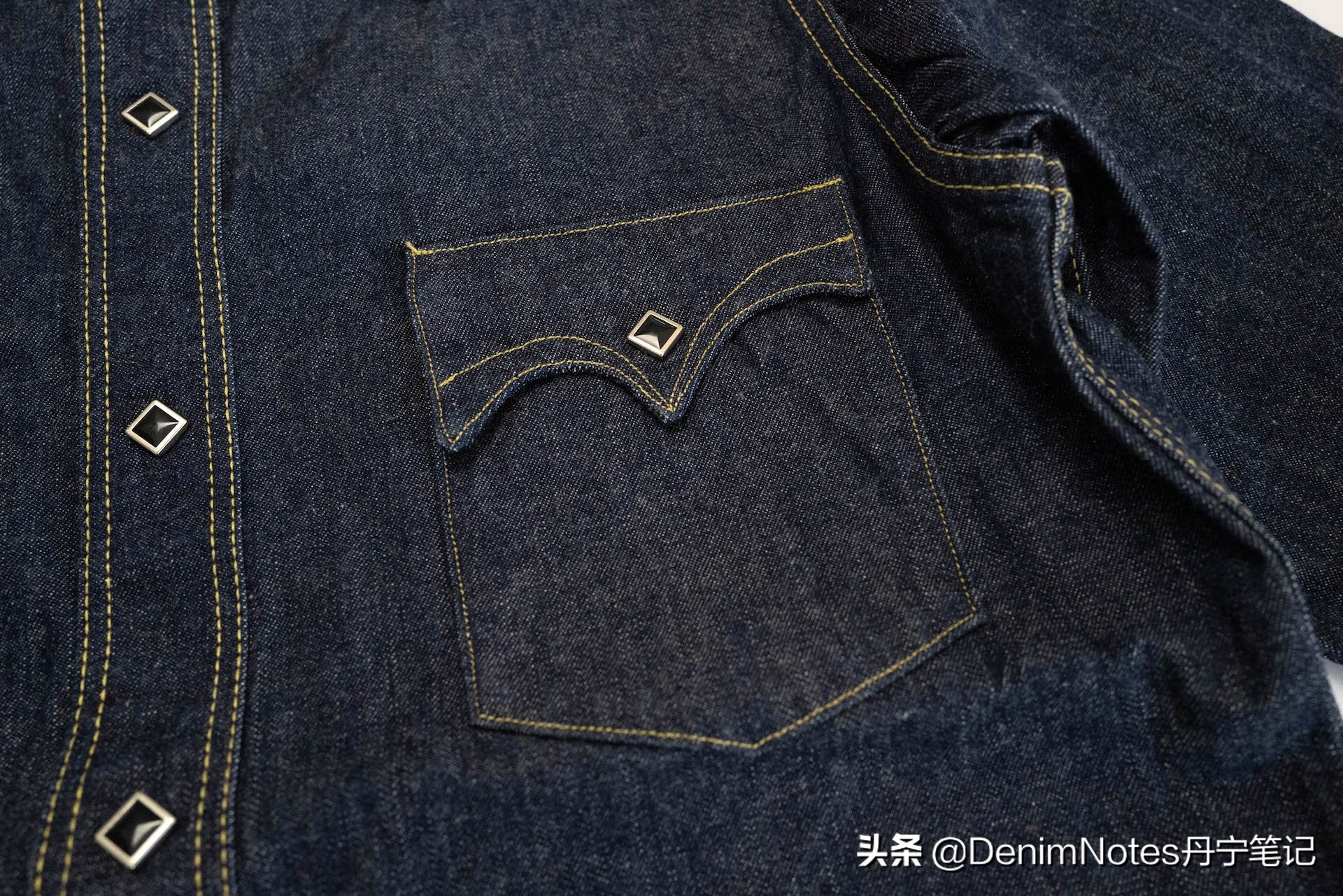 如何分辨一件高质量衬衫,怎样辨别牛仔衬衫好坏