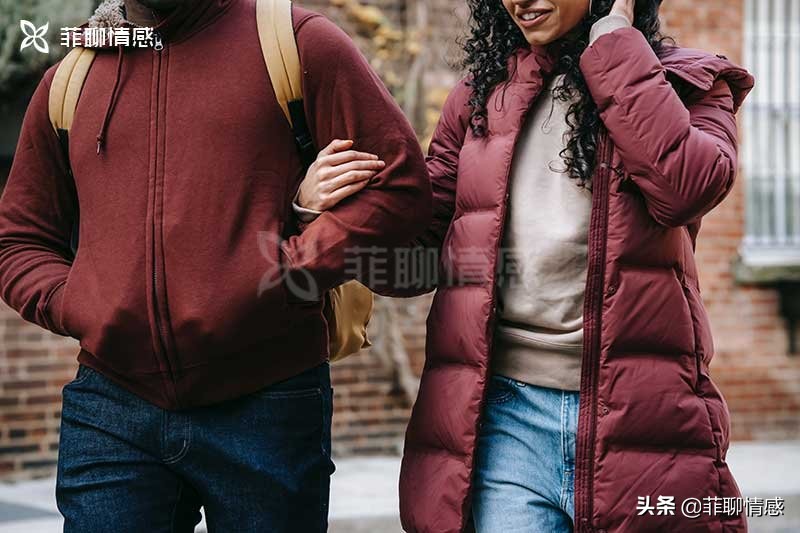 四个小技巧让男人主动追求你,如何吸引男人并让男人主动追求