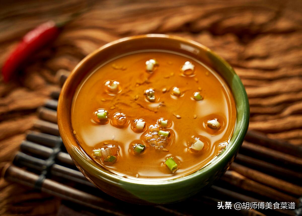 调芝麻酱时，放食用油放水都错了！教您一招，比火锅店更香更好吃