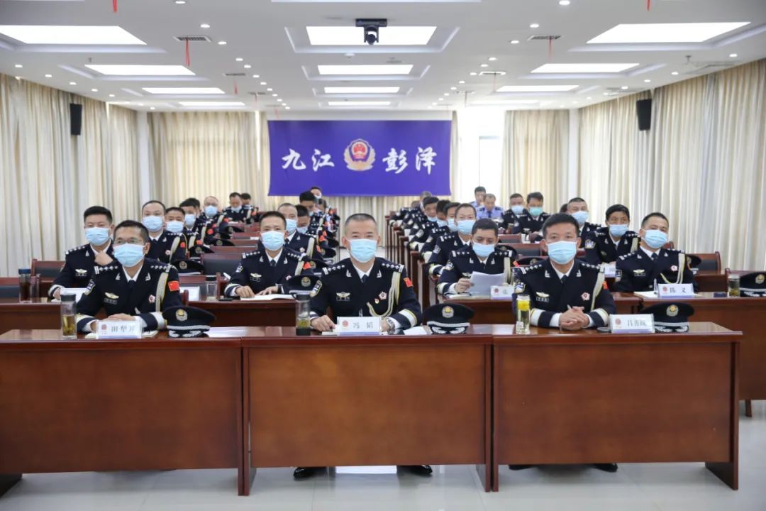 警礼服列装仪式合影,警礼服的列装充分体现了什么