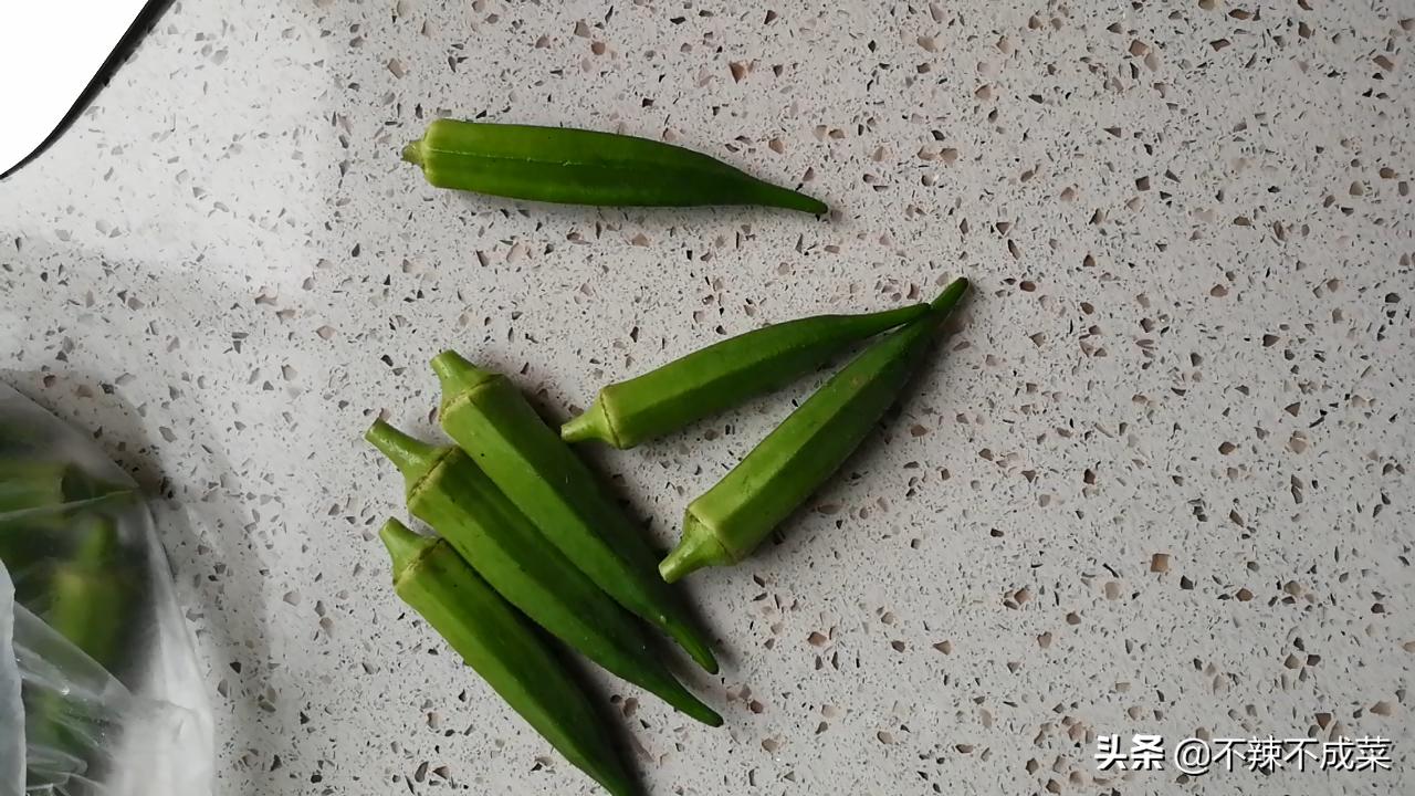 清淡秋葵美食做法家常菜,秋葵怎么做好吃又简单家庭版