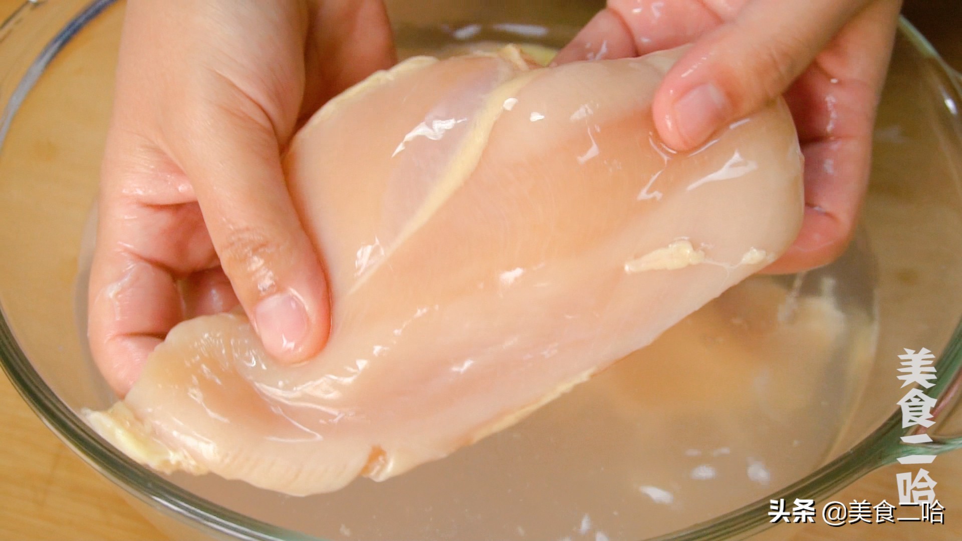 炸鸡排的家常做法酥脆好吃,炸鸡排怎么做酥脆好吃又简单视频