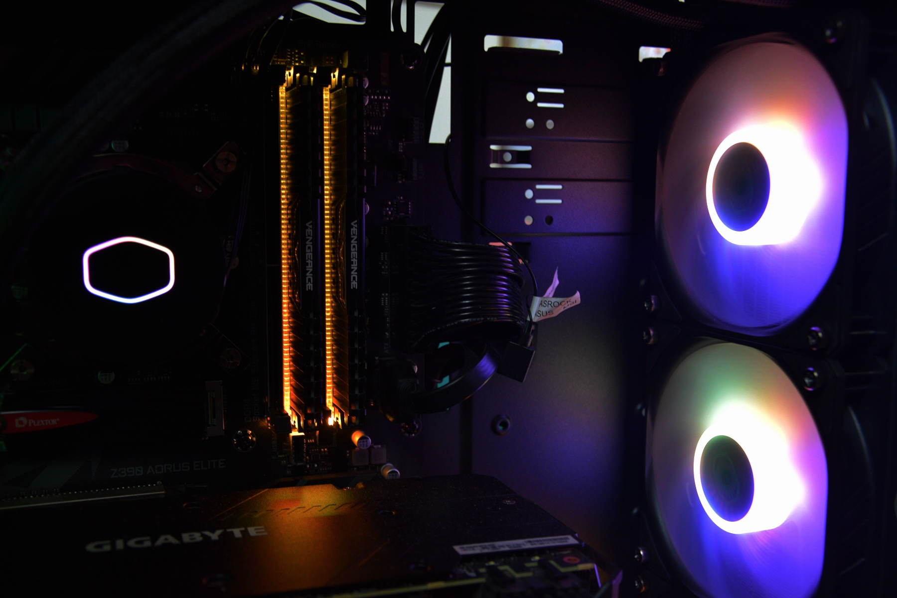 酷冷至尊双热管下压式散热器评测,全新升级散热器