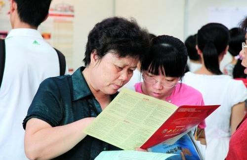 全国高校毕业生薪酬排名,本科毕业薪资高校排行榜