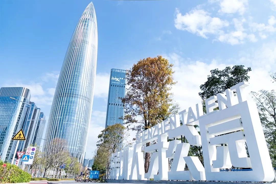 深圳11号线哪一站下车可以看海,坐深圳11号线去看海的地方