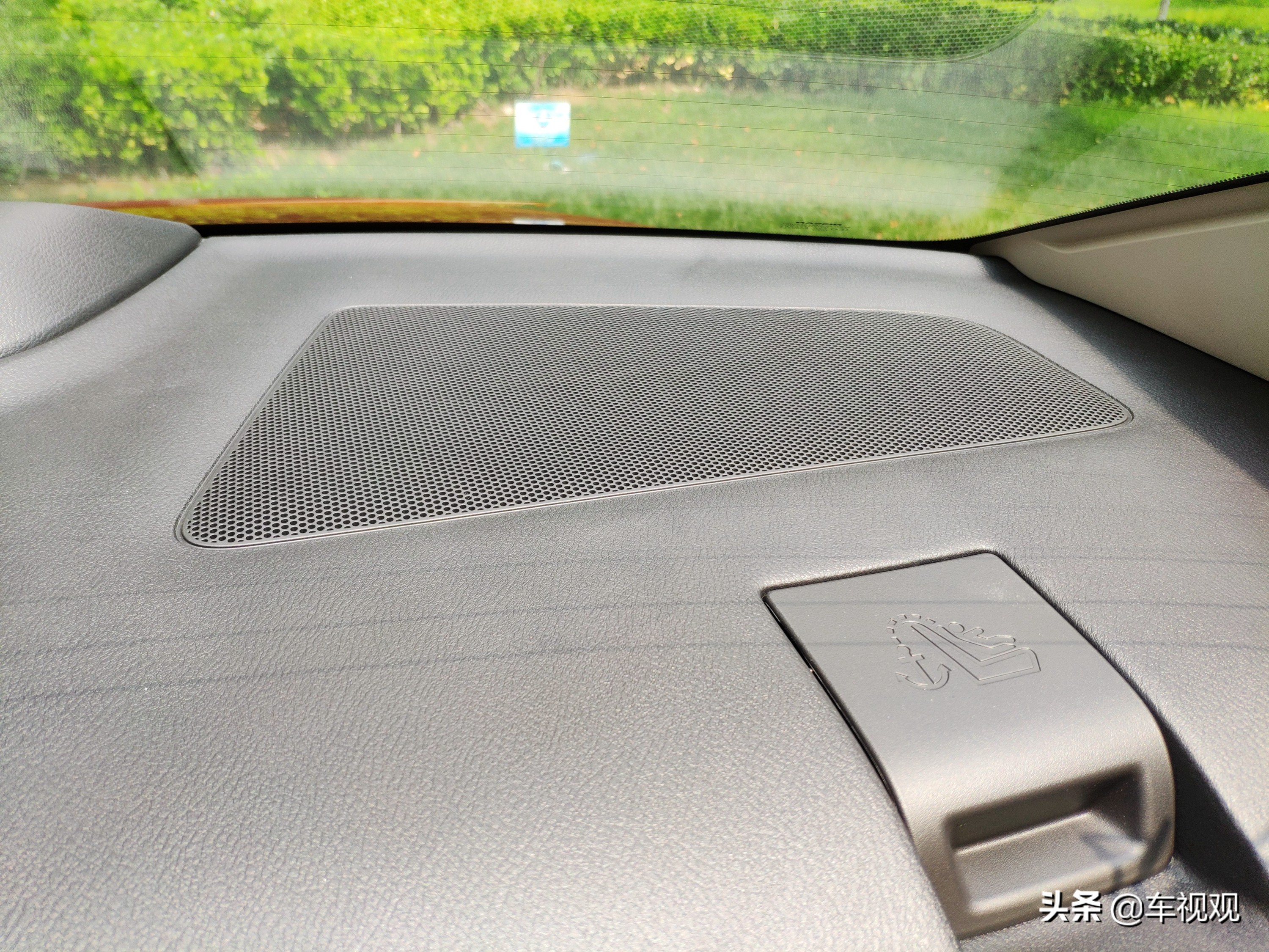 相信日系车的品质，花15万入手顶配日产轩逸，安全配置丰富