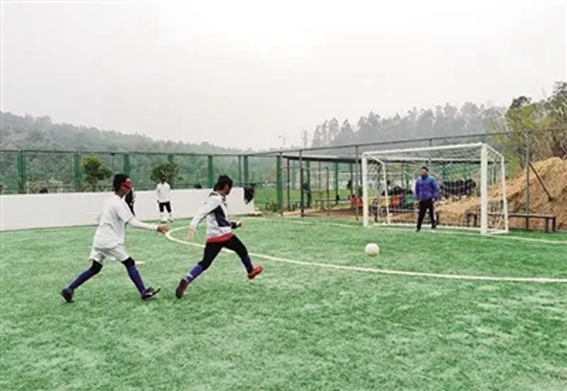 享受足球带给我们最纯粹快乐,享受足球带给我们的快乐