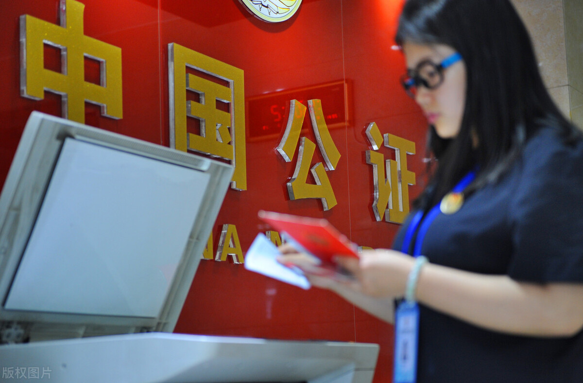 定期存款被别人取走了怎么办,老人的钱让子女偷偷取走怎么办