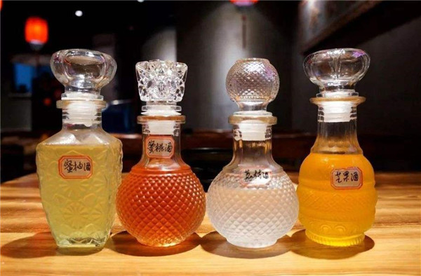 白酒灌进竹子里面会变质吗,酒倒入竹子竹子还能活吗