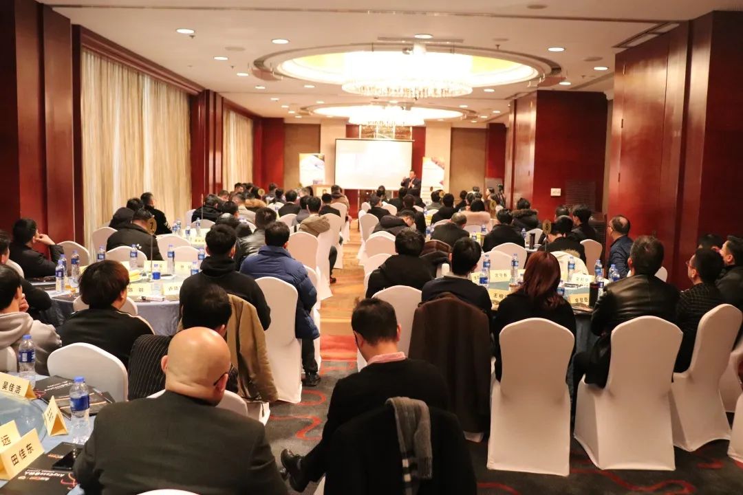 一周吸引2000个外贸老板加入的社群，不来你就亏了