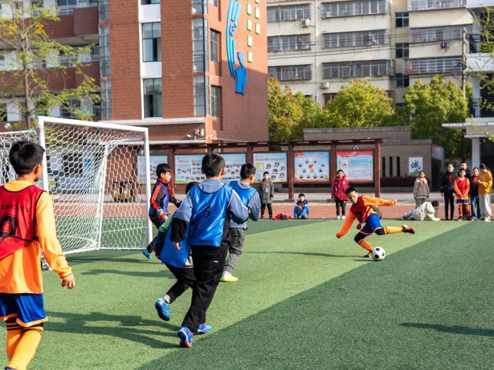 淮滨足球比赛小学生,淮滨县实验学校足球比赛