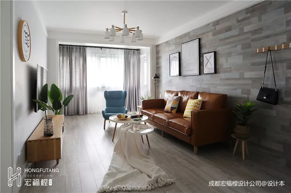 齐齐哈尔卧室装修布局,自己安装木板墙