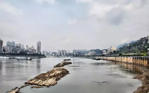 老街讲故事丨老重庆一代男神之球霸曹越华