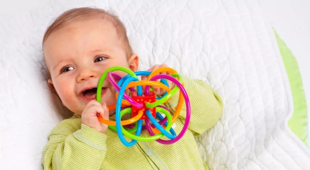 1岁宝宝应该玩什么玩具专家推荐,1-3岁幼儿早教益智玩具游戏动画片