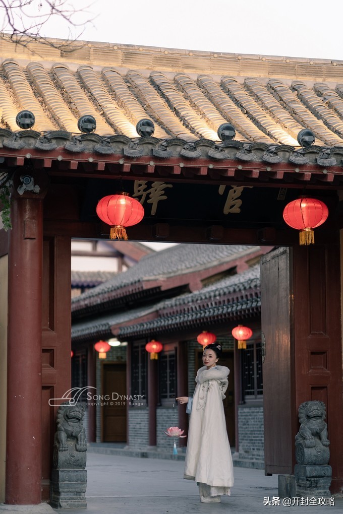 【一画一书览清园】千年汴京城里，做一场灯火阑珊的东京华梦