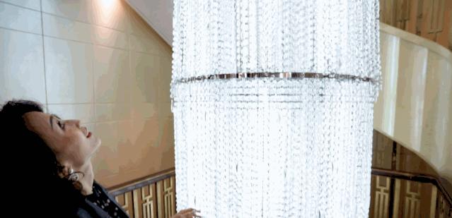 2.2亿又豪宅火了！保洁费10万，贫穷再次限制了我的想象力