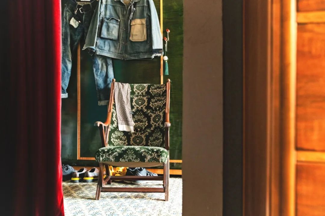 北京宅男独居5层楼,北京宅男住800平房子