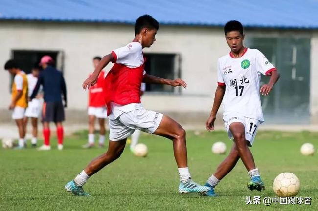 鄂媒,湖北省足球青训