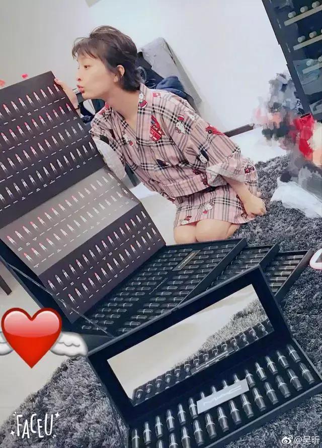 亲爱的,这个圣诞别再送我巧克力了好吗?