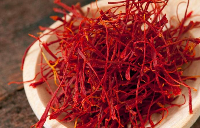 藏红花又称为女人花,藏红花西红花番红花是一种花吗
