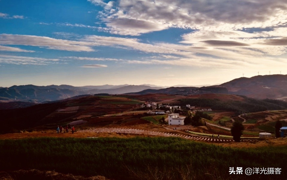 色彩斑斓的东川红土地,上帝的调色板云南东川红土地