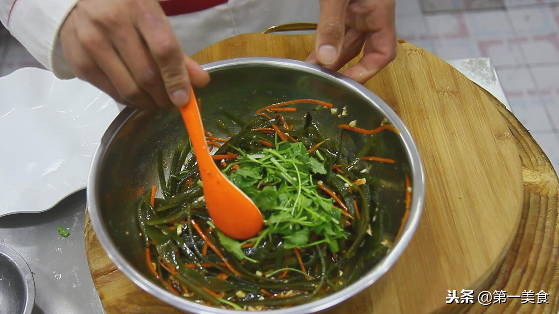 凉拌菜的酱汁如何调,凉拌菜酱汁调配方法