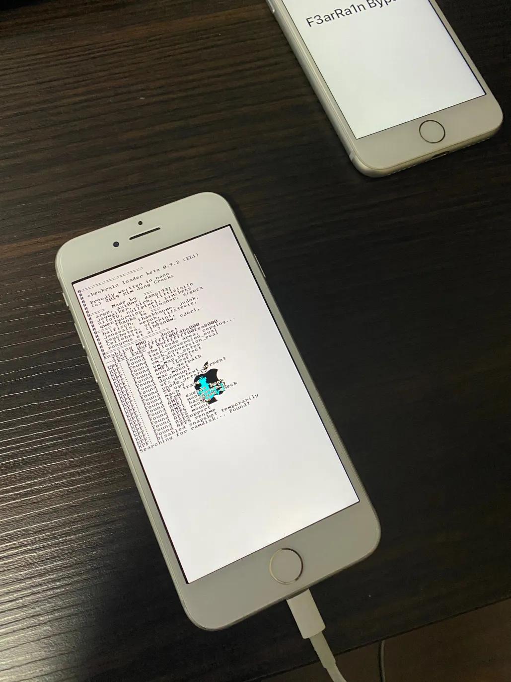 鑻规灉7pios13.6濡備綍闄嶇骇10.3,鑻规灉7plusios13.4.1鎬庝箞闄嶇骇