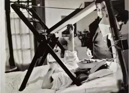 他的一幅画被拍出7000万的天价,他的一幅山水画卖到了60亿元