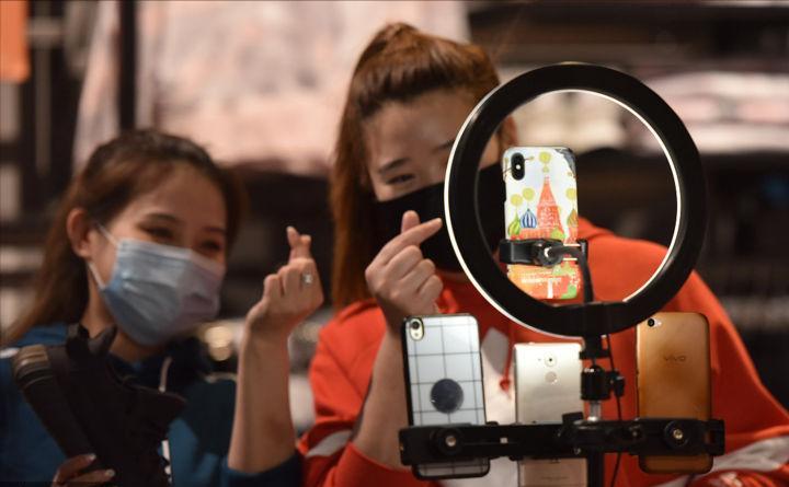 主播砍价商家亏本,主播各种套路坑钱