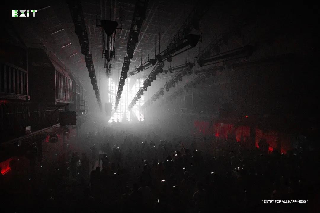 得物×XOG×EXIT//我们想与你整晚分享热爱