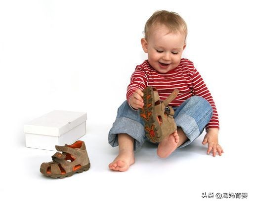 这五种鞋子千万别给孩子穿 (夏天不要给孩子穿这四种鞋)