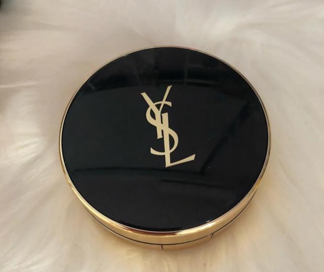 鲑鱼气垫和爱敬气垫哪个比较好,气垫推荐网红测评