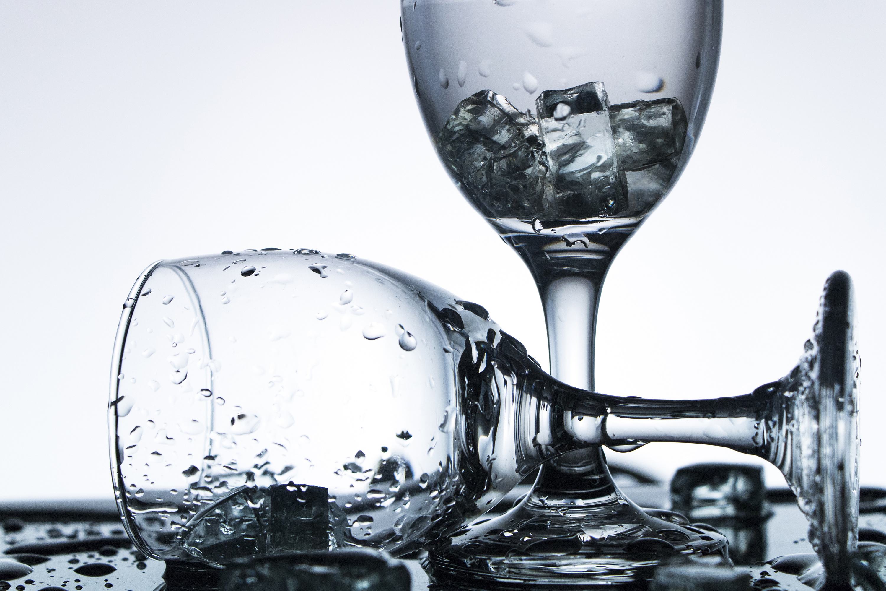 玻璃具有四项基本通性