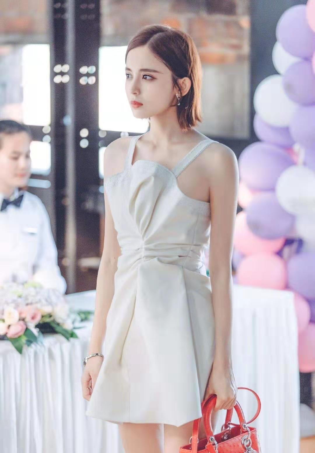 职场穿搭古力娜扎,娜扎换装全过程